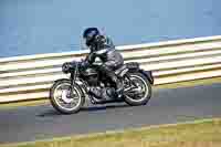 Vintage-motorcycle-club;eventdigitalimages;mallory-park;mallory-park-trackday-photographs;no-limits-trackdays;peter-wileman-photography;trackday-digital-images;trackday-photos;vmcc-festival-1000-bikes-photographs